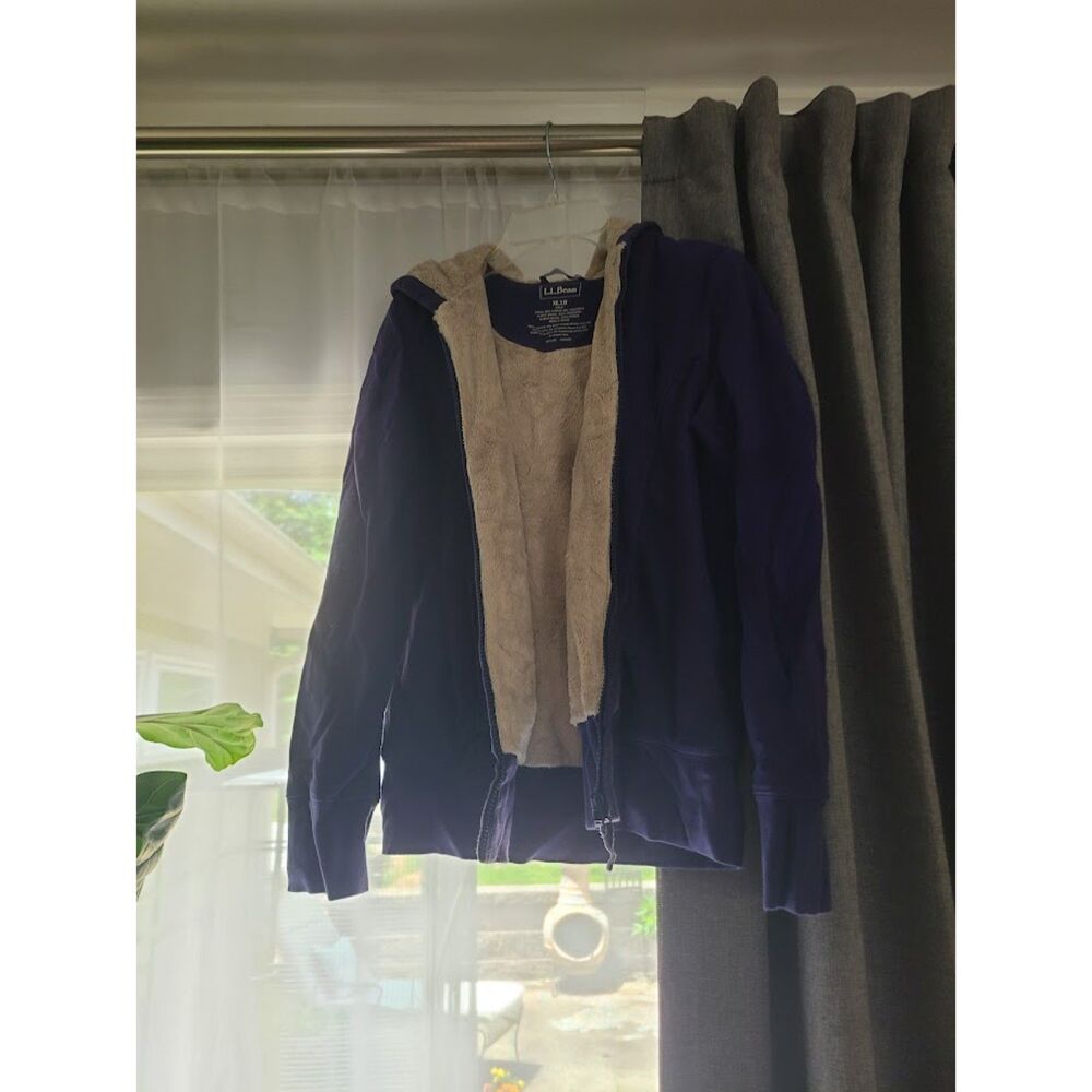 LL Bean Girls Size 18 XL Fur lined hoodie jacket